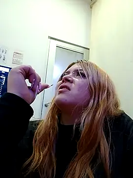 sara winehouse1 online show from December 9, 4:12 am