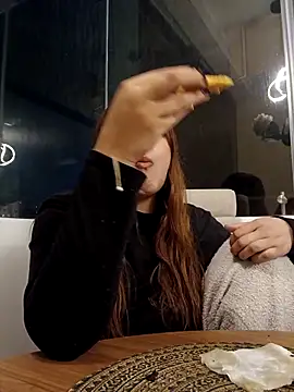 sara winehouse1 online show from October 16, 2:23 am