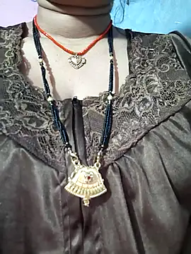 Snapshot of Ritasingh-0461 chatting on February 6, 1:43 am Ritasingh-0461 online show from February 6, 1:43 am