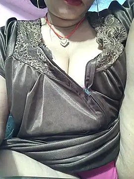 Snapshot of Ritasingh-0461 chatting on February 23, 12:52 am Ritasingh-0461 online show from February 23, 12:52 am