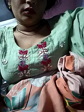 Snapshot of Ritasingh-0461 chatting on May 25, 12:16 am Ritasingh-0461 online show from May 25, 12:16 am