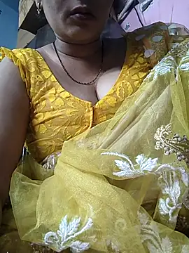 Snapshot of Ritasingh-0461 chatting on May 27, 12:40 am Ritasingh-0461 online show from May 27, 12:40 am