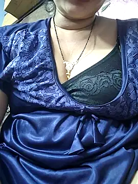 Snapshot of Ritasingh-0461 chatting on May 30, 2:41 am Ritasingh-0461 online show from May 30, 2:41 am