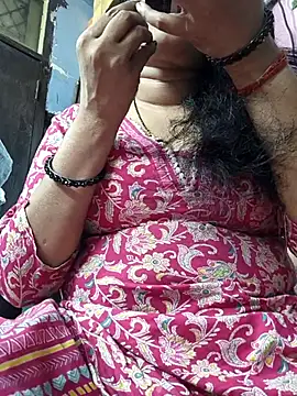 Snapshot of Ritasingh-0461 chatting on June 6, 3:55 am Ritasingh-0461 online show from June 6, 3:55 am