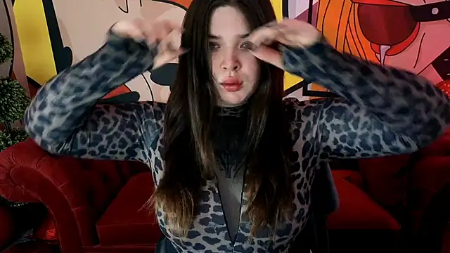 RosieMoons online show from February 18, 8:27 pm