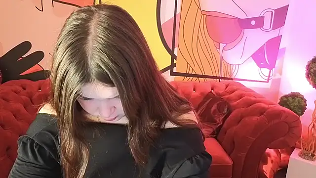 RosieMoons online show from March 4, 8:26 pm