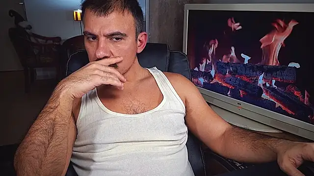 Snapshot of officeman7 chatting on December 20, 5:51 pm officeman7 online show from December 20, 5:51 pm