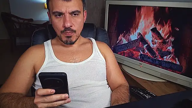 Snapshot of officeman7 chatting on January 31, 6:36 pm officeman7 online show from January 31, 6:36 pm