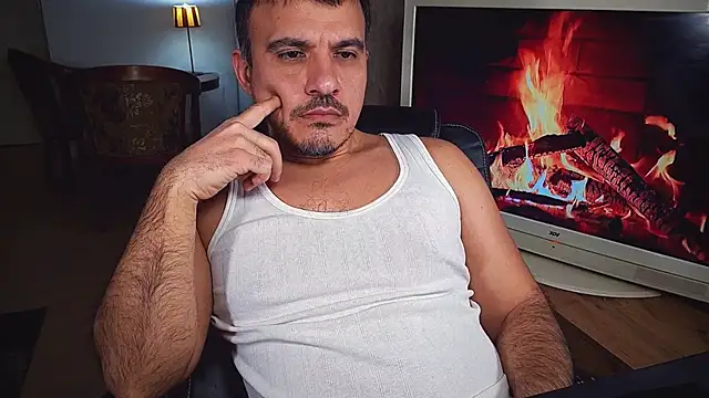 Snapshot of officeman7 chatting on February 11, 4:46 pm officeman7 online show from February 11, 4:46 pm