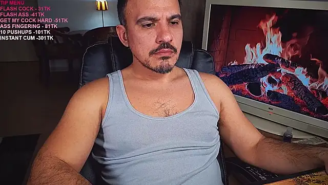 Snapshot of officeman7 chatting on February 22, 9:48 pm officeman7 online show from February 22, 9:48 pm