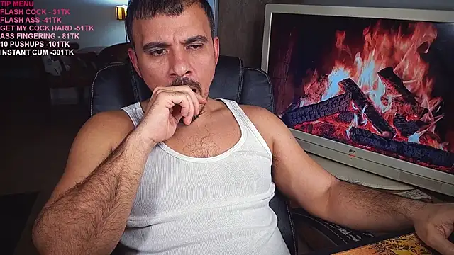 Snapshot of officeman7 chatting on March 4, 5:13 pm officeman7 online show from March 4, 5:13 pm