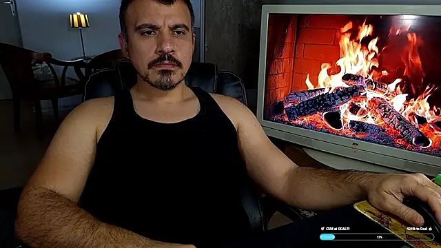 Snapshot of officeman7 chatting on February 4, 3:18 pm officeman7 online show from February 4, 3:18 pm