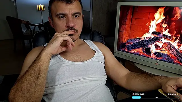 Snapshot of officeman7 chatting on February 9, 4:00 pm officeman7 online show from February 9, 4:00 pm