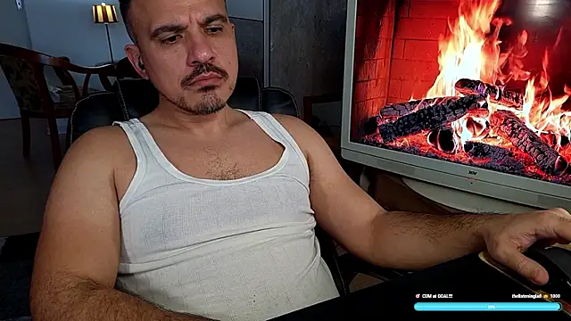 Snapshot of officeman7 chatting on February 11, 3:28 pm officeman7 online show from February 11, 3:28 pm