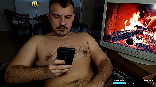 Snapshot of officeman7 chatting on February 17, 3:51 pm officeman7 online show from February 17, 3:51 pm