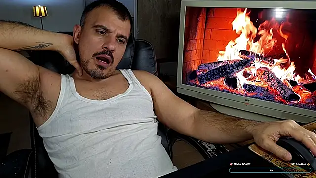 Snapshot of officeman7 chatting on February 19, 4:47 pm officeman7 online show from February 19, 4:47 pm