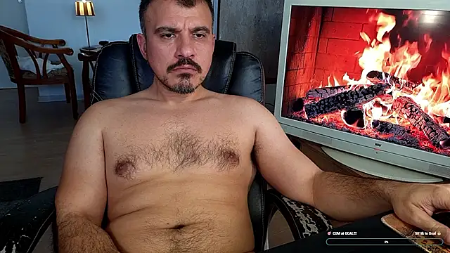 Snapshot of officeman7 chatting on February 25, 3:43 pm officeman7 online show from February 25, 3:43 pm