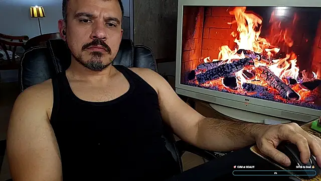 Snapshot of officeman7 chatting on March 3, 4:13 pm officeman7 online show from March 3, 4:13 pm