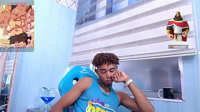 sexy blacks  online show from February 10, 2:59 pm