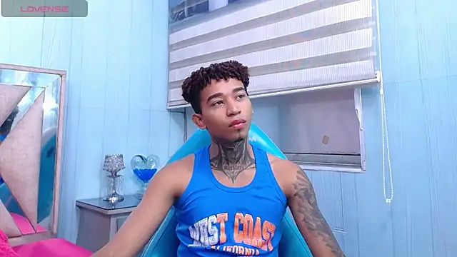 sexy blacks  online show from September 10, 11:43 am