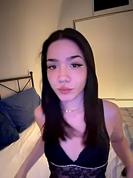 Snapshot of ShannonShanny chatting on September 15, 3:45 pm ShannonShanny online show from September 15, 3:45 pm