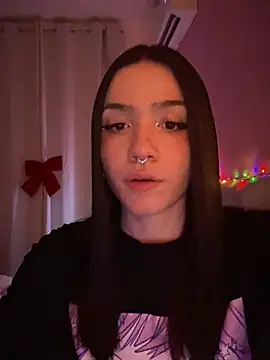 ShannonShanny online show from March 1, 8:00 pm