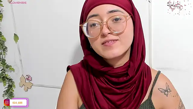 aysel elid online show from July 30, 9:03 pm