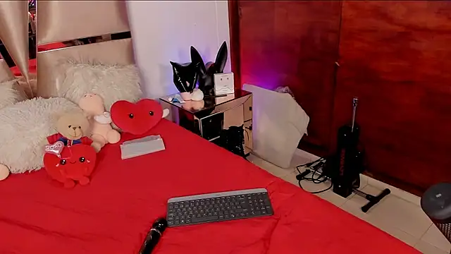 Nikole66  online show from March 7, 4:46 am