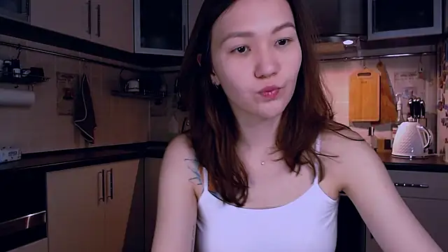 Kelly Yon online show from December 1, 6:07 am