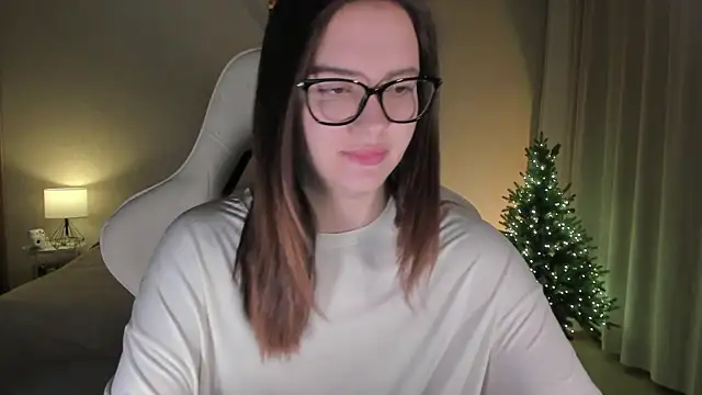 Snapshot of Sonia_moon_ chatting on December 28, 1:18 am Sonia moon online show from December 28, 1:18 am