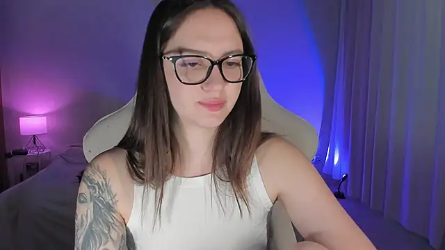 Snapshot of Sonia_moon_ chatting on January 10, 4:44 am Sonia moon online show from January 10, 4:44 am