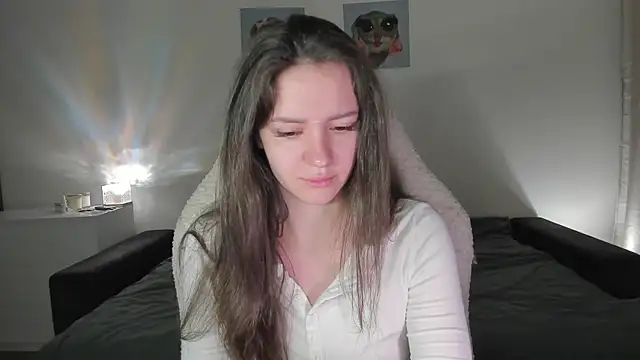 Snapshot of Sonia_moon_ chatting on September 20, 2:23 am Sonia moon online show from September 20, 2:23 am
