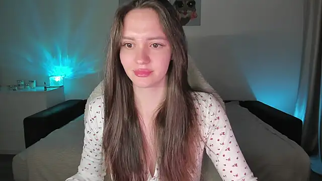 Snapshot of Sonia_moon_ chatting on October 1, 2:28 am Sonia moon online show from October 1, 2:28 am