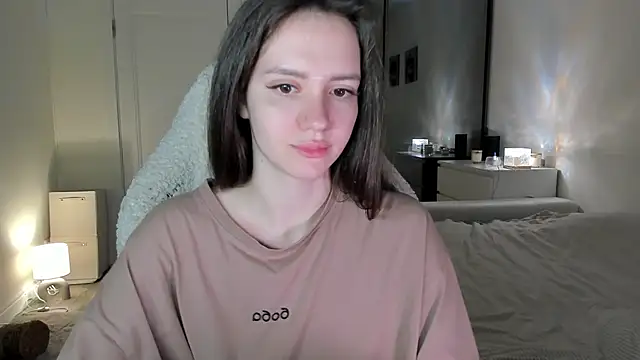 Snapshot of Sonia_moon_ chatting on October 12, 2:32 am Sonia moon online show from October 12, 2:32 am