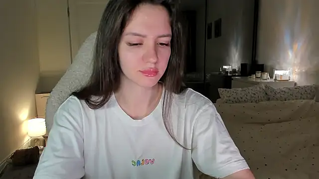 Snapshot of Sonia_moon_ chatting on October 13, 2:22 am Sonia moon online show from October 13, 2:22 am