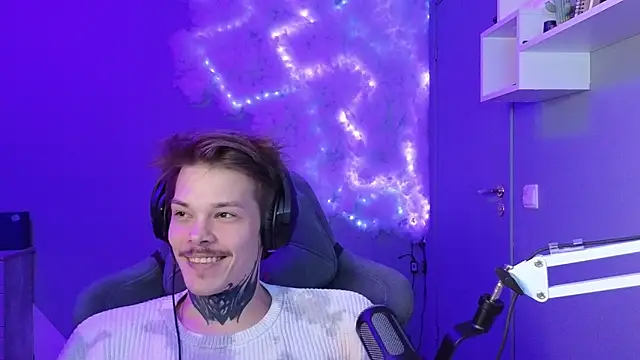 DENIS HERE online show from January 26, 3:58 pm