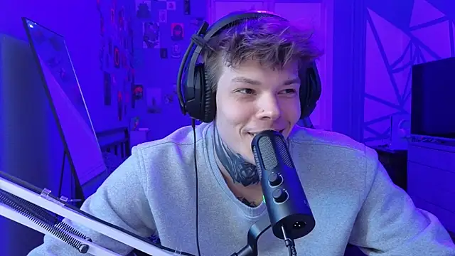 DENIS HERE online show from March 13, 3:39 pm