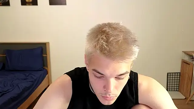 DENIS HERE online show from September 9, 4:39 pm