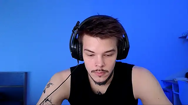 DENIS HERE online show from November 27, 6:21 pm