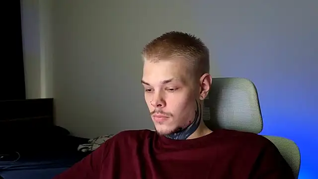 Snapshot of DENIS_HERE chatting on June 12, 5:23 pm DENIS HERE online show from June 12, 5:23 pm