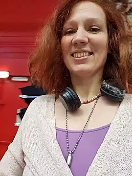 Exhibitionsplit online show from November 20, 11:43 am