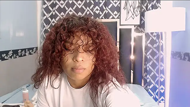 Naomi Tylers online show from October 4, 11:58 pm