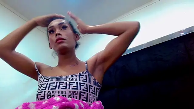 CoralineSweett online show from September 13, 7:02 pm