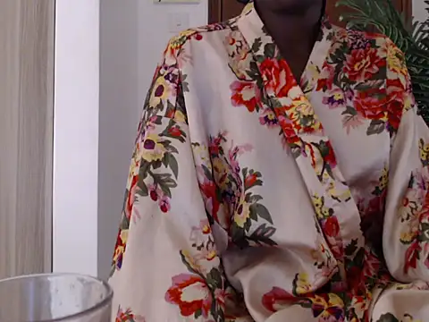 black   ghodess online show from February 7, 7:12 am