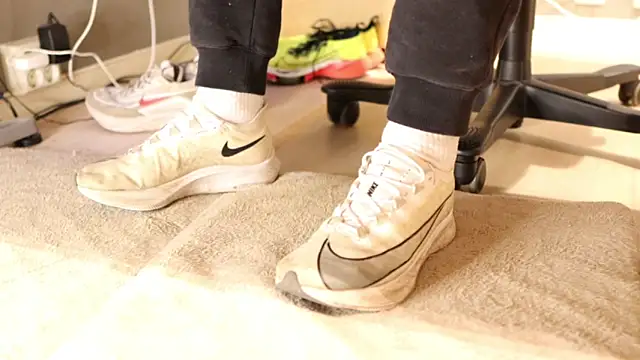 SneakerMaster  online show from February 1, 8:13 am