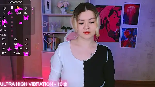 cutie mili online show from February 16, 2:42 am