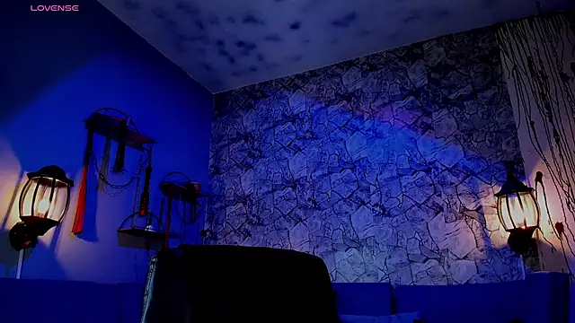 Snapshot of irregular_fetish_ chatting on February 8, 11:02 pm irregular fetish online show from February 8, 11:02 pm