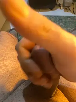 Snapshot of azginnn35 chatting on February 28, 2:34 am azginnn35 online show from February 28, 2:34 am