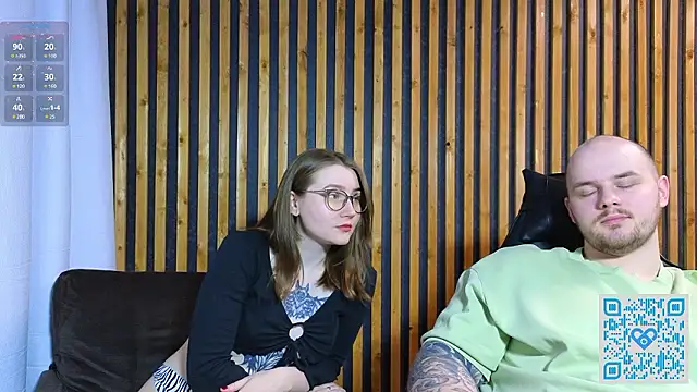 Snapshot of alicepugh chatting on December 5, 6:44 pm alicepugh online show from December 5, 6:44 pm