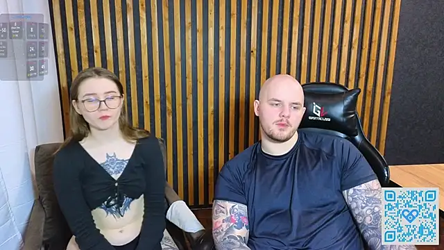 Snapshot of alicepugh chatting on December 8, 12:52 pm alicepugh online show from December 8, 12:52 pm